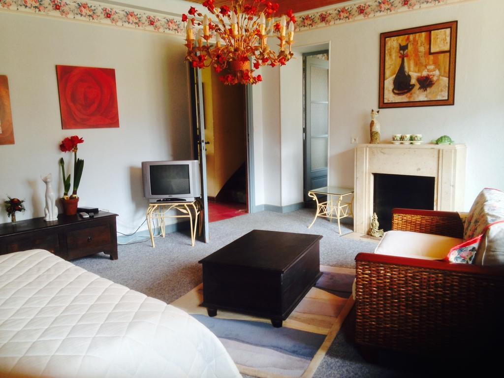 Mas Des Baues Bed & Breakfast Vernet-les-Bains Room photo